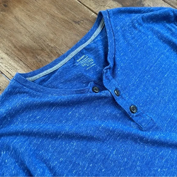 Old Navy Men’s XXL Tall Soft-Washed Long Sleeve Blue Henley Tshirt - Picture 2 of 3
